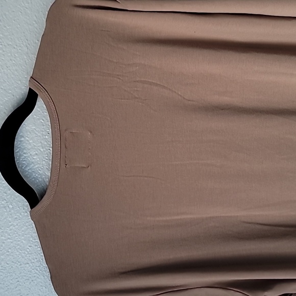 NWT* Cuts Clothing Henley Split-Hem, Size XXLarge, Color Saddle - Picture 8 of 13